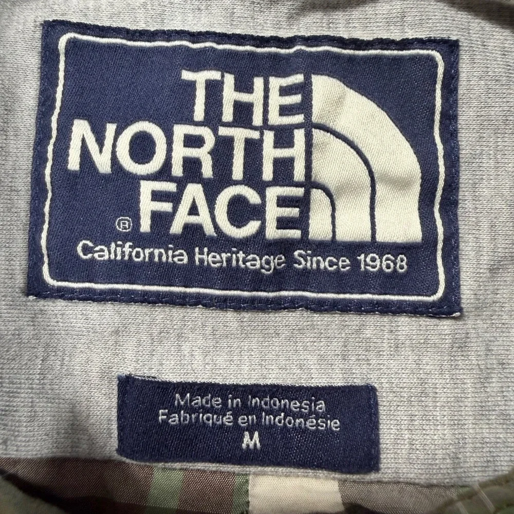 The North Face Plaid Button Up Shirt Men's M Long‎ Sleeve California Heritage